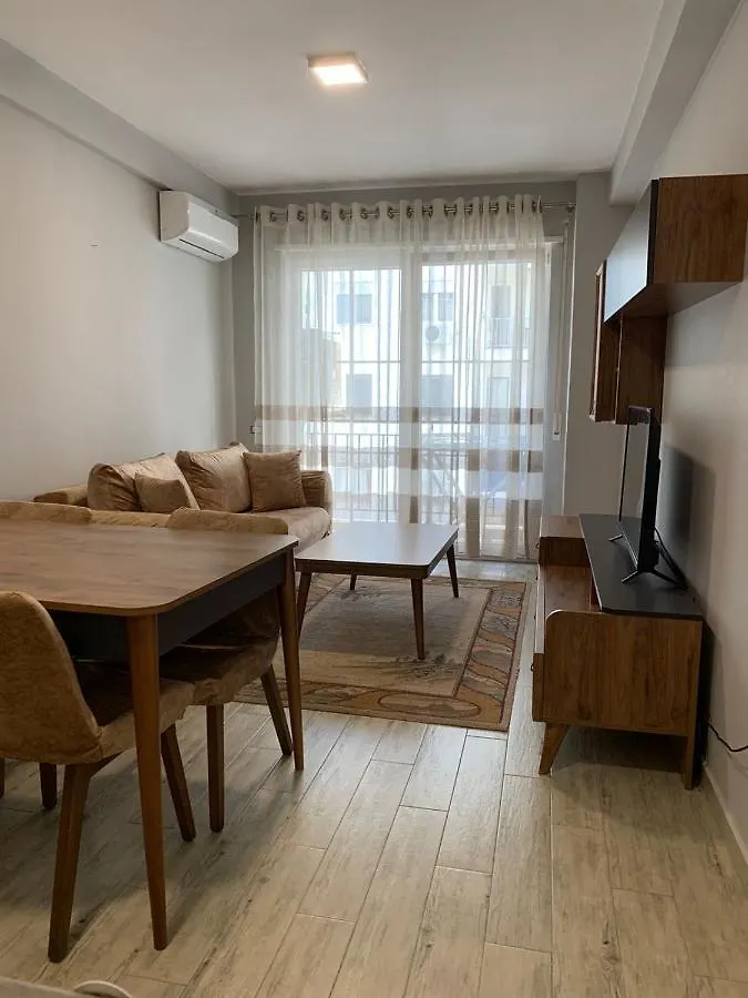 Lovely Apartment Τίρανα 0*,